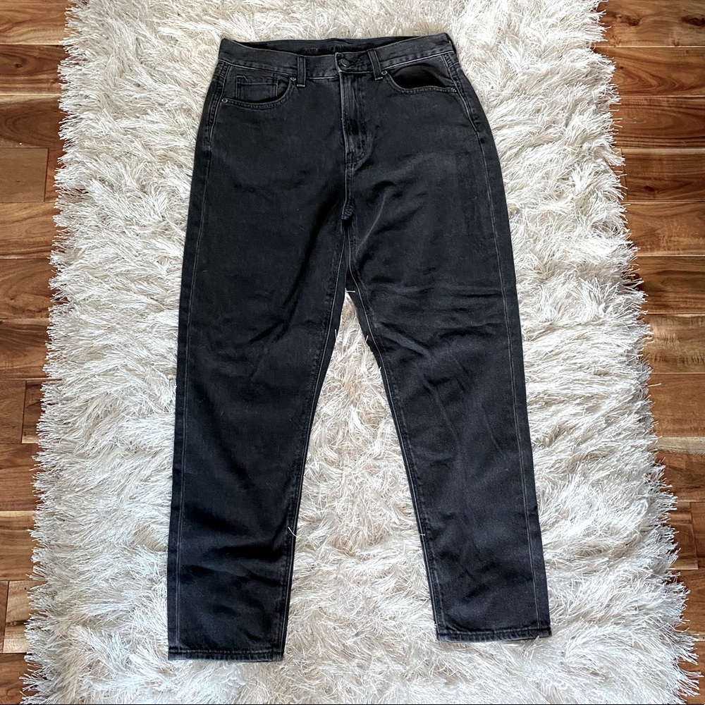 Black/ Grey American Eagle Mom Jeans